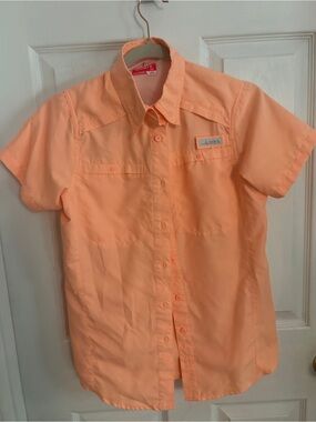 Habit Women’s Short-Sleeve Fishing Shirt in Peach